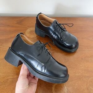 Dr Martens • vintage 8461 oxford gibson black leather square toe platform MIE